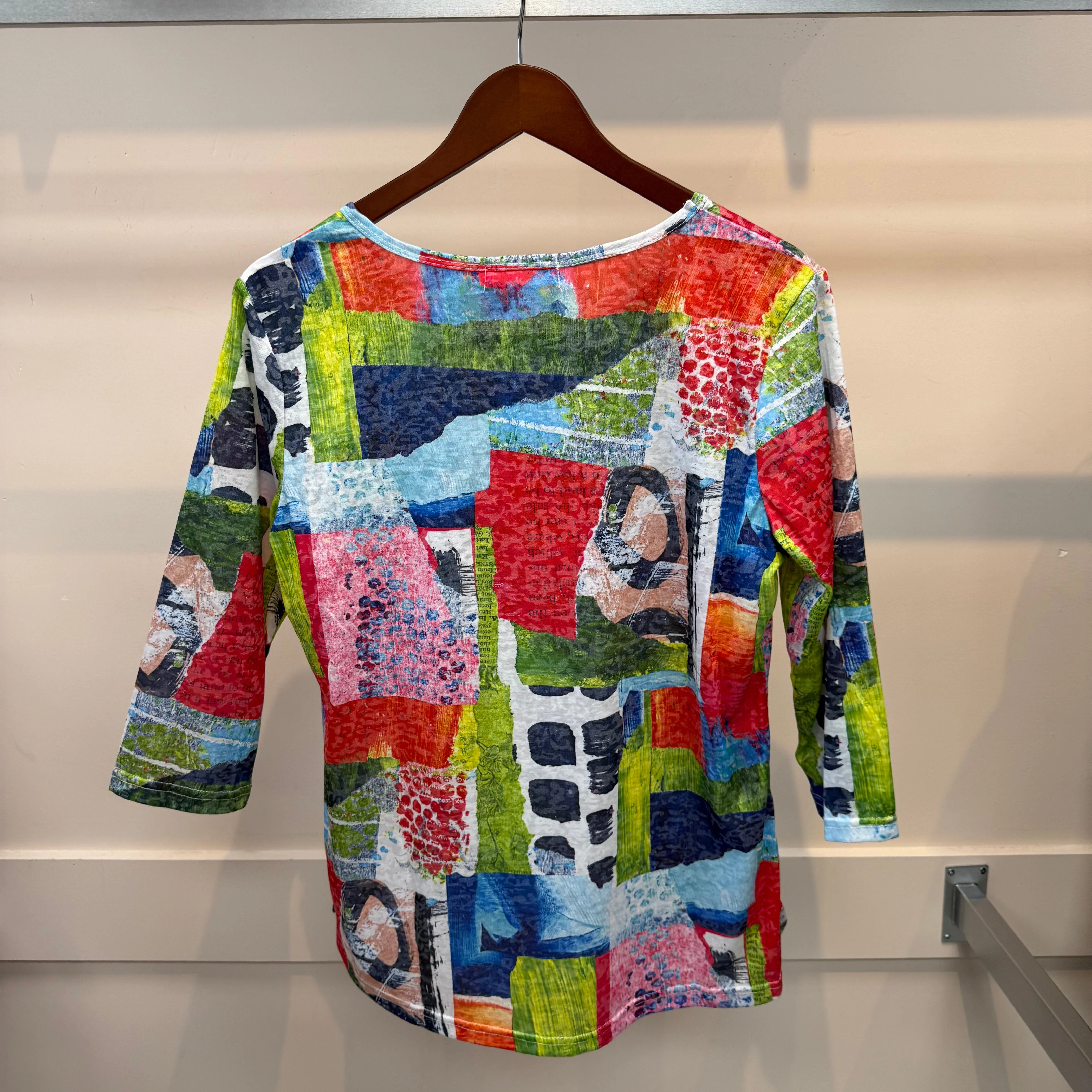 Abstract Patchwork Print 3/4 Sleeve Colorful Art-Inspired Blouse - Image 4