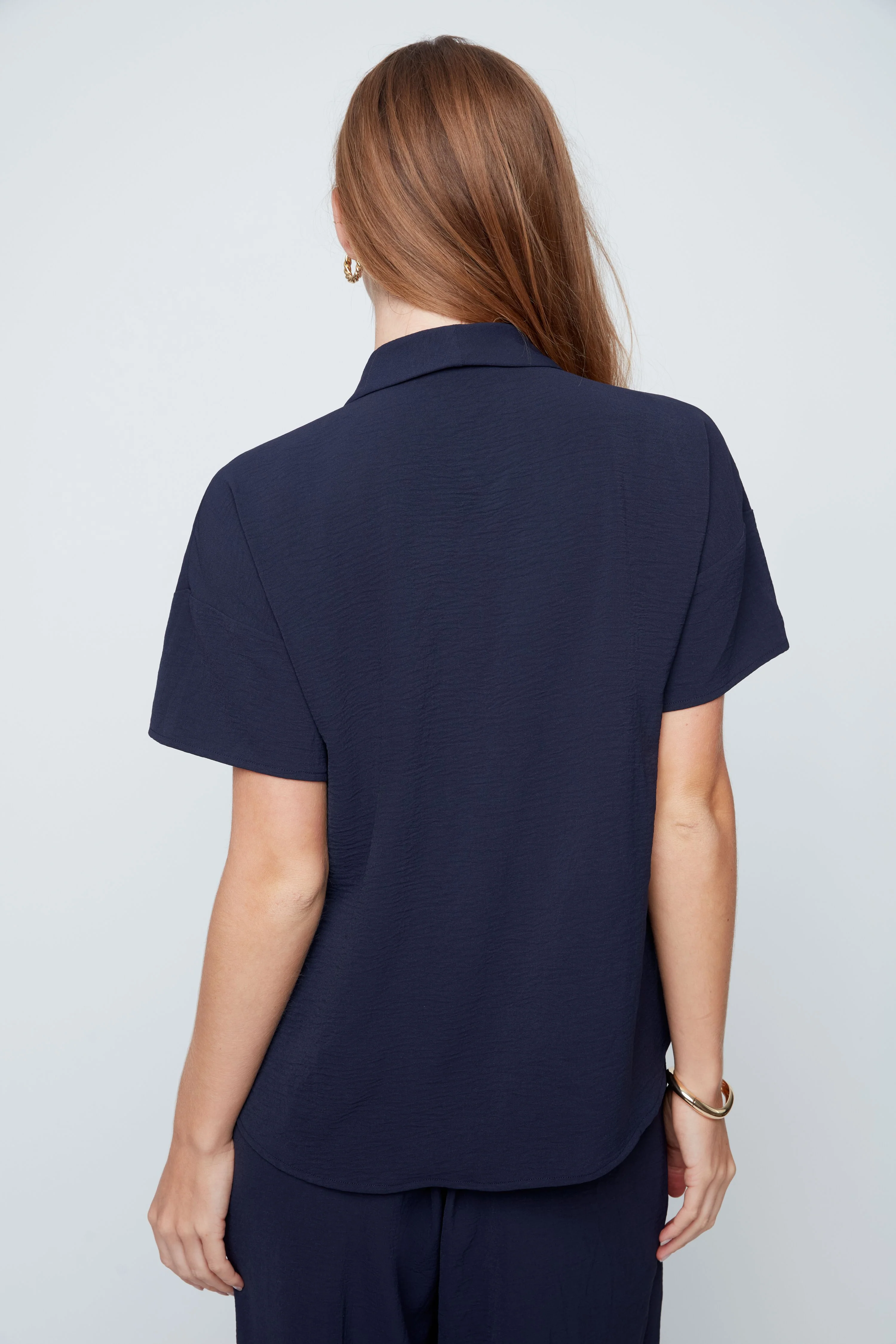 Modern Collared V-Neck Blouse - Image 3
