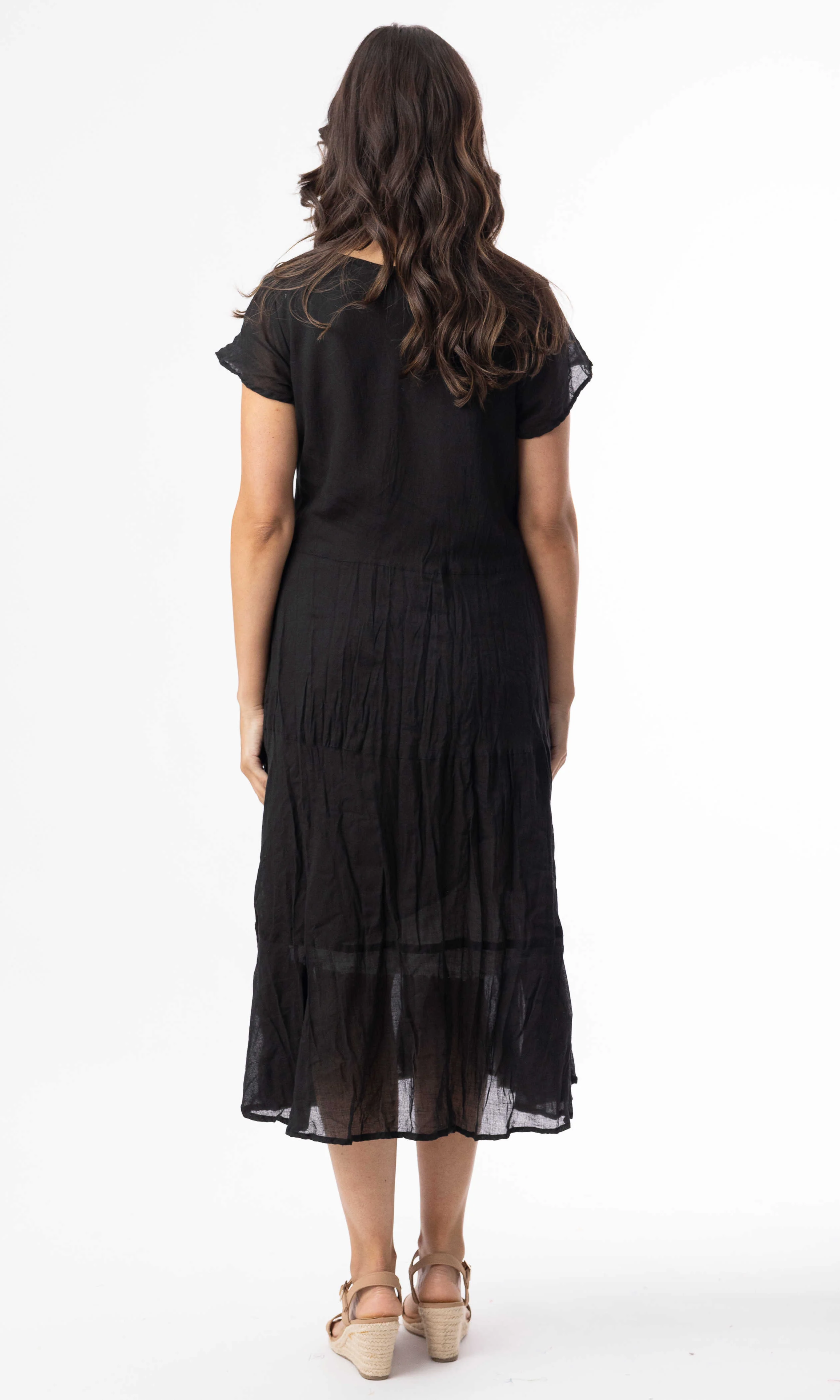 Crinkled Tiered Midi Dress with Bias Pockets - Image 4