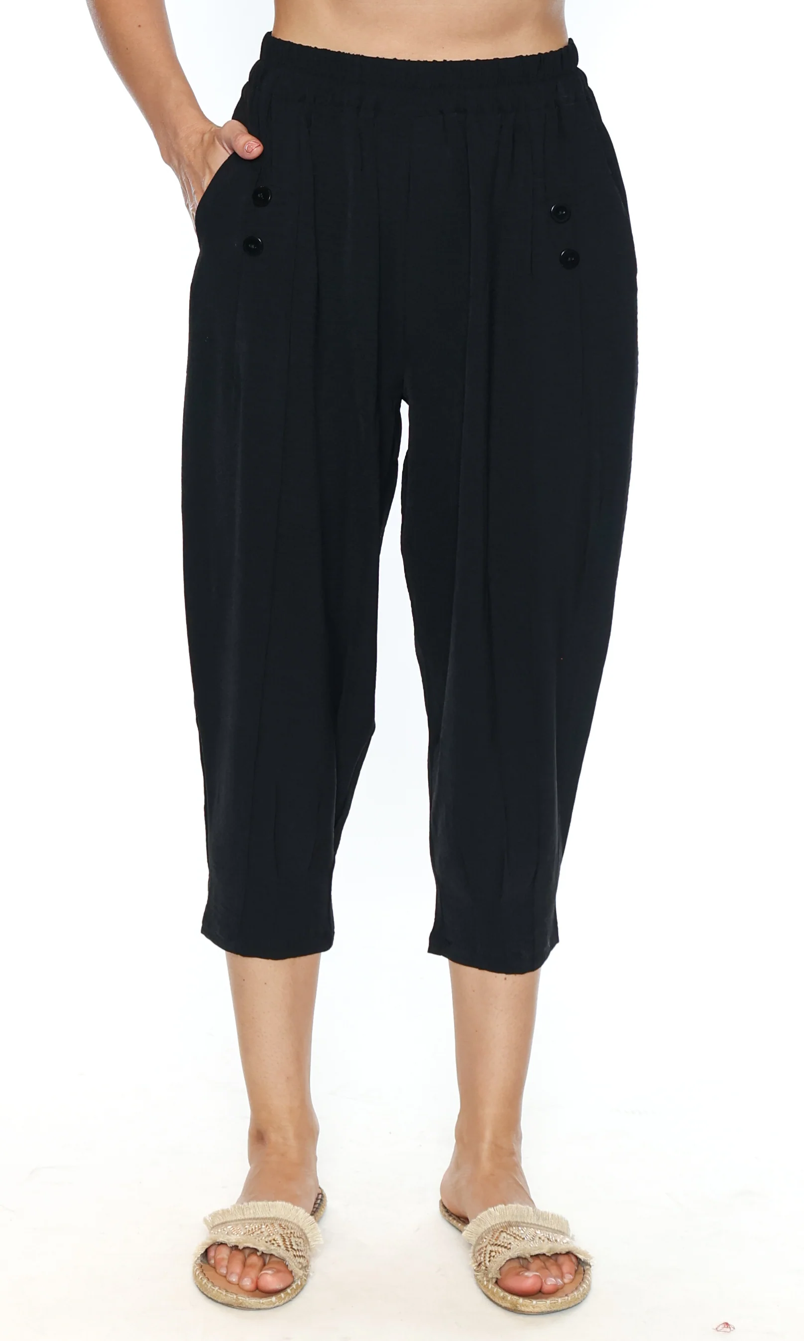 Pull On Button Detail Capri