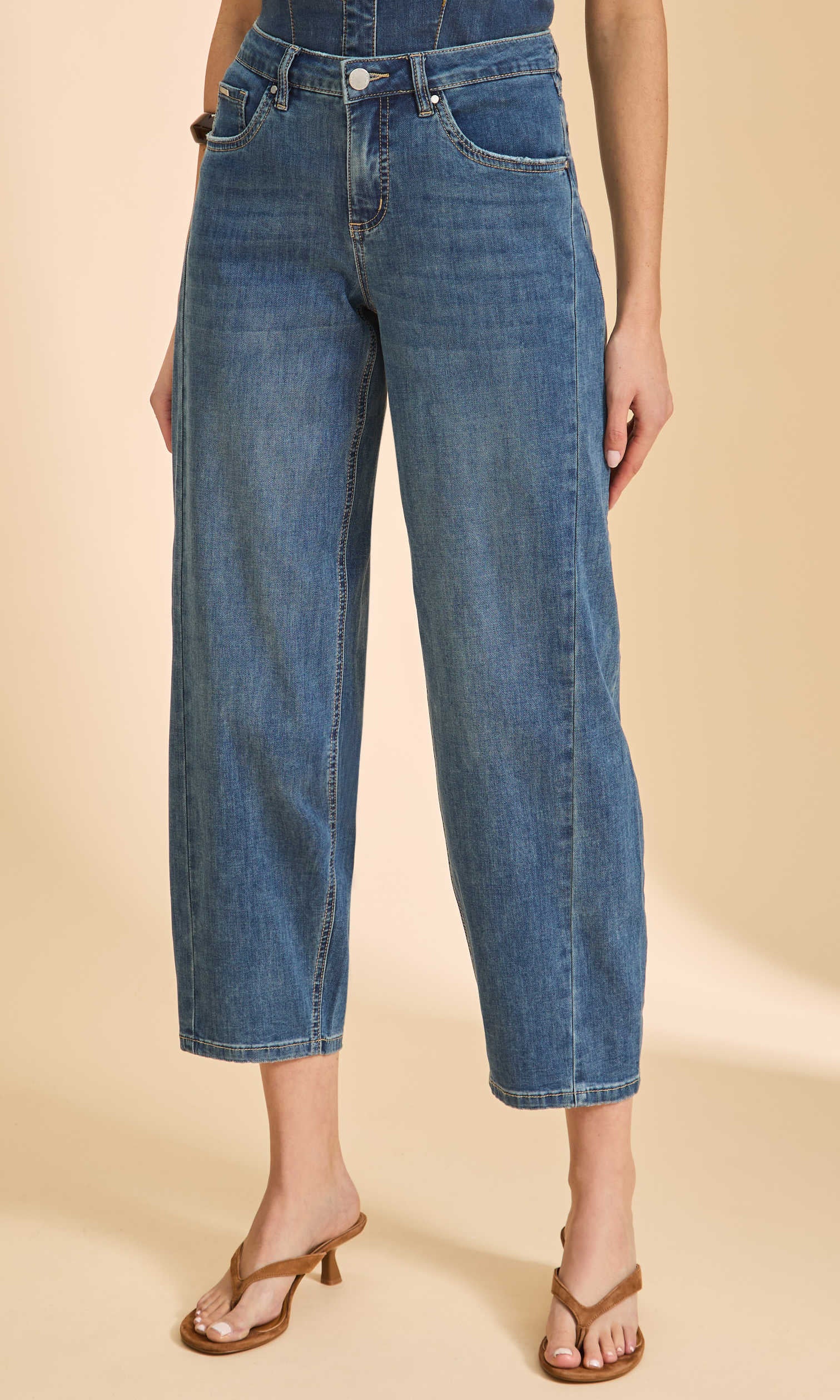 Mid-Rise Cropped Girlfriend Barrel Jean - Image 2