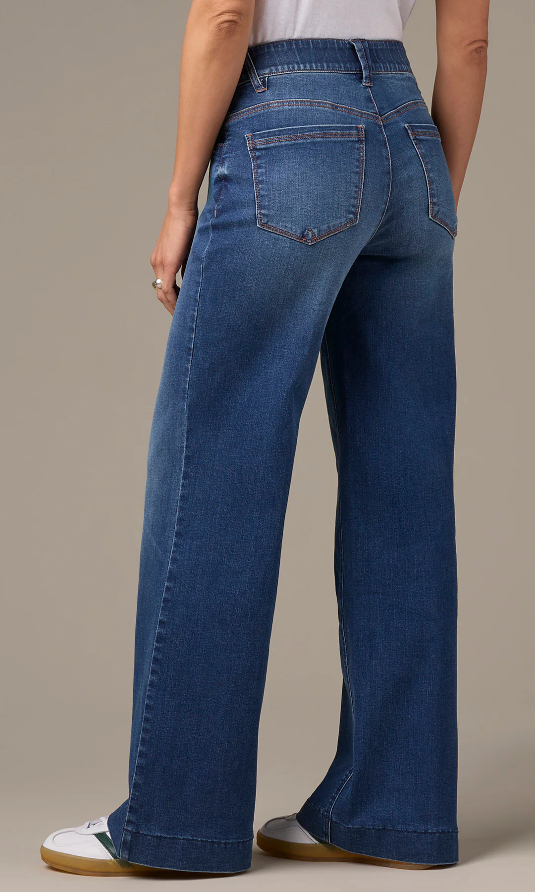 High-Rise Wide Leg Jeans - Image 3