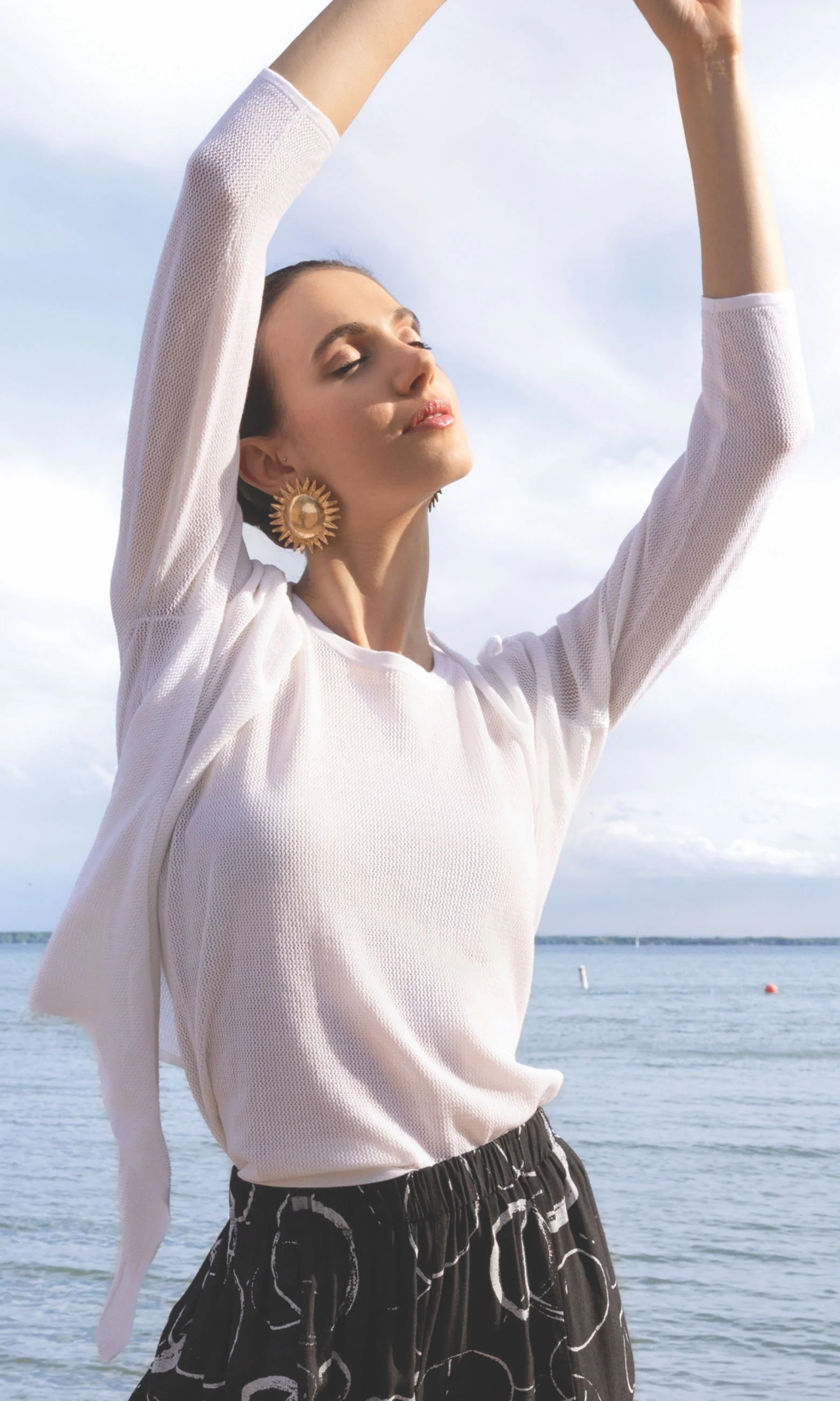 Four-Way Mesh Knit Cardigan - Image 4