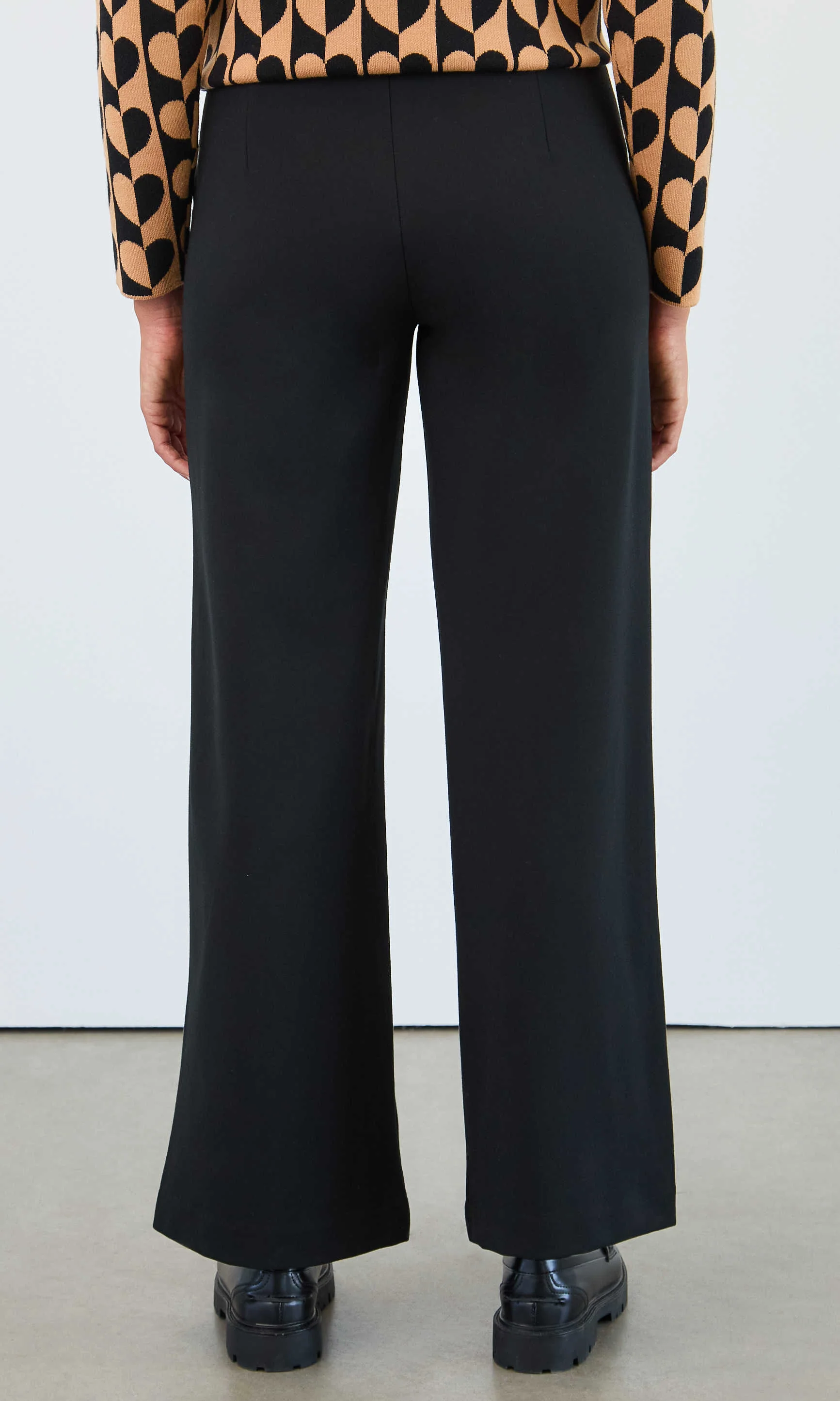 Versatile Wide Leg Pull On Pant - Image 2
