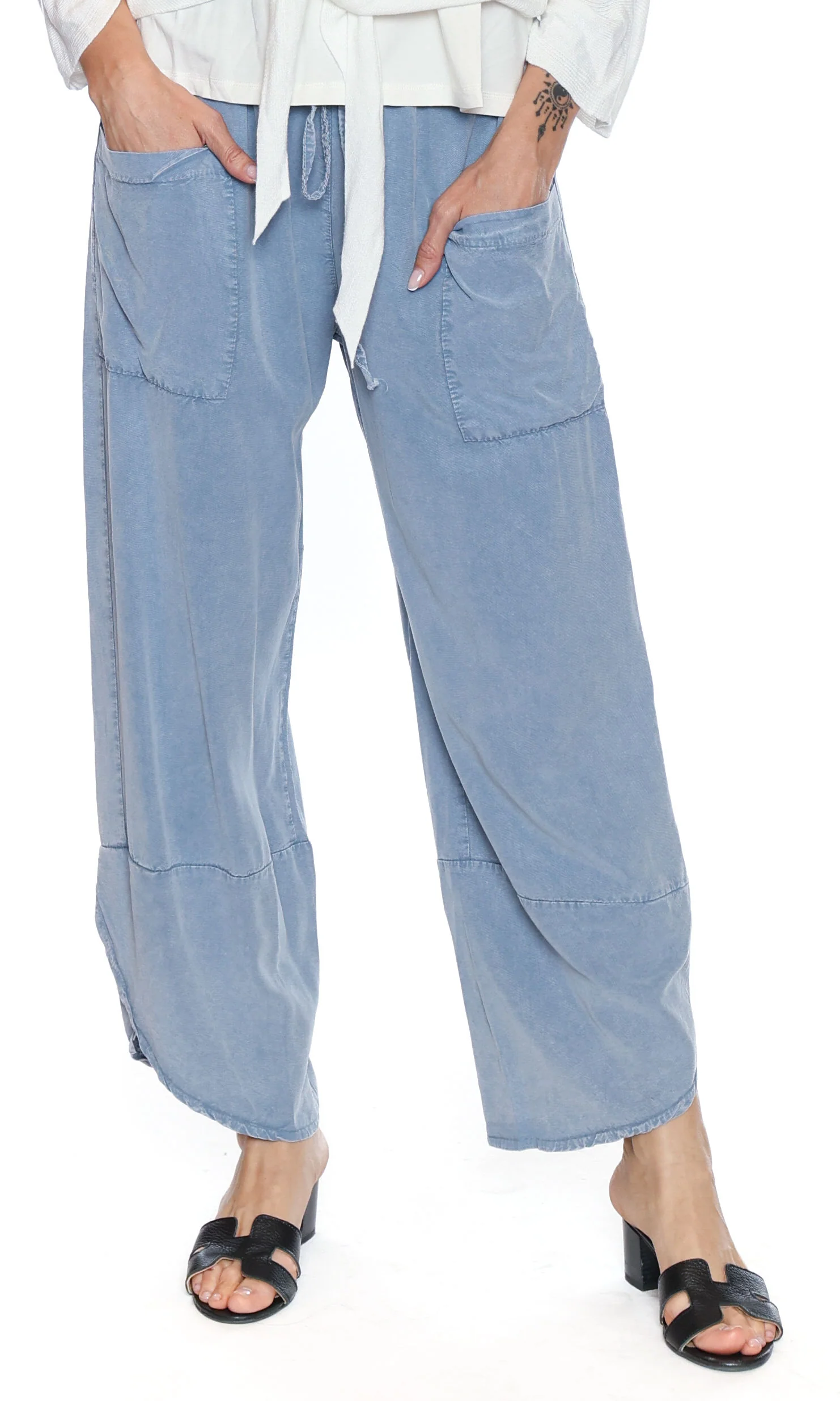 Wide Leg Patch Pocket Pant